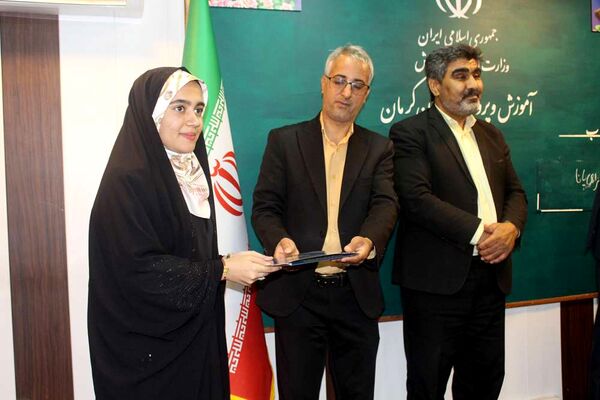 مراسم تجلیل از خبرنگاران دانش آموز