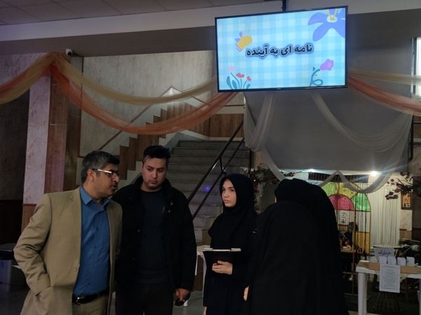 بازدید معاون پرورشی و تربیت بدنی ناحیه سه از دبیرستان مصلی‌نژاد ام البنین 
