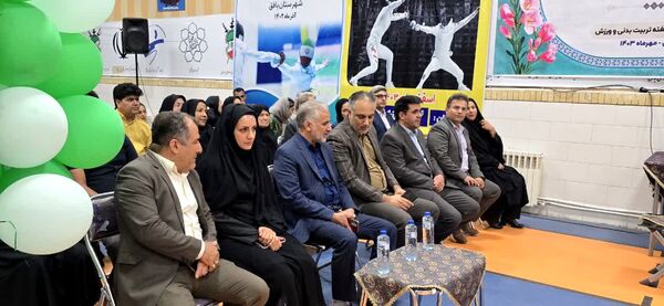 برگزاری نخستین دوره مسابقات شمشیربازی بافق با حضور تیم‌های دانش‌آموزی