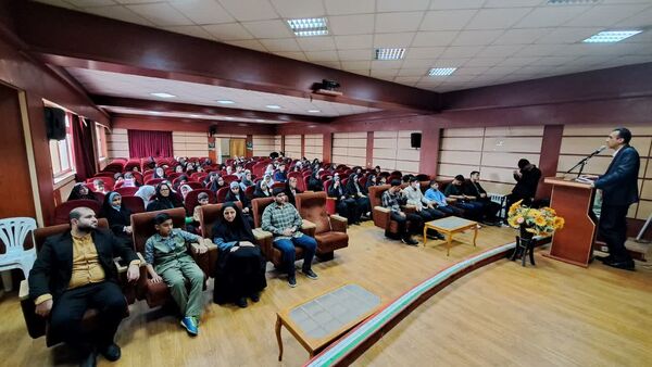 تجلیل از نخبگان قرآنی در نکا