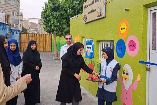 افتتاحیه پایگاه استاندارد تغذیه سالم مدرسه فتح