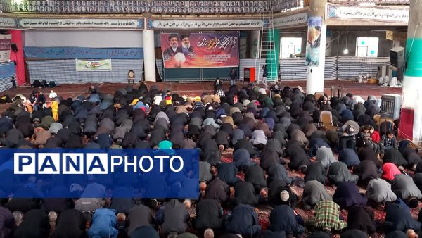 برگزاری پرشور نماز جمعه در نورآباد دلفان 