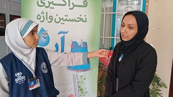 جشن آب کلاس اولی های دبستان لطیفه