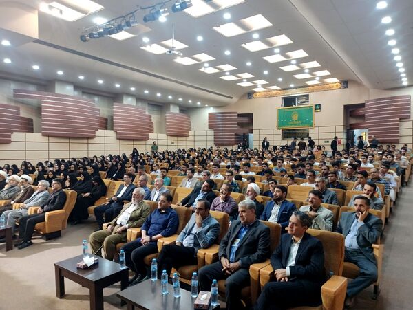 سی و دومین جشنواره فرهنگی هنری قرآن و عترت در مشهد برگزار شد