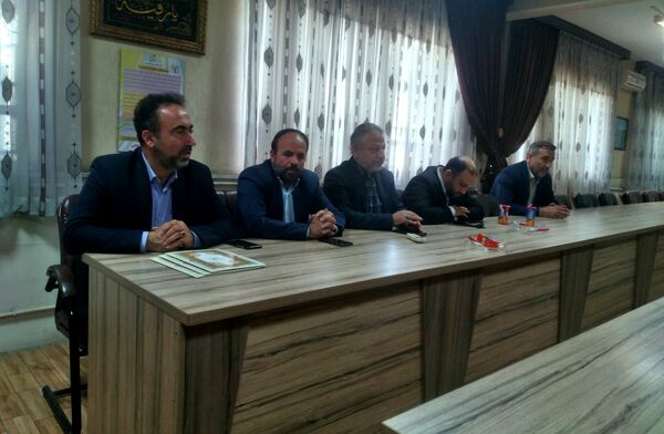 زنگ نماز متمرکز استانی در دبیرستان شهید پناهی ناحیه 3 کرج  نواخته شد