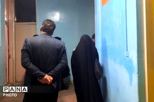 بازدید مدیر آموزش و پرورش ناحیه دو شهرری از دبستان شهید چمران