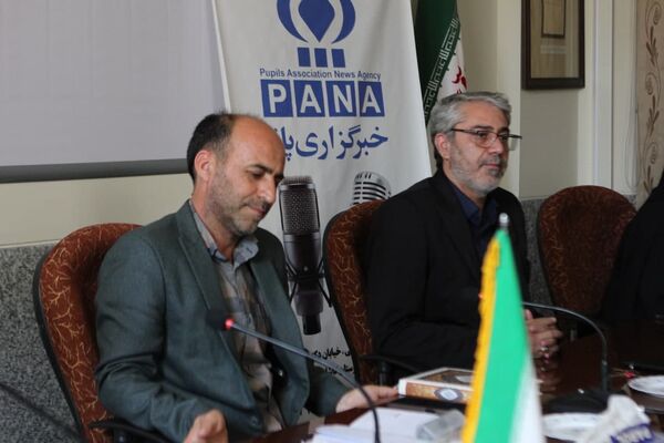 تجلیل از دانش‌آموز خبرنگاران پانا کاشان