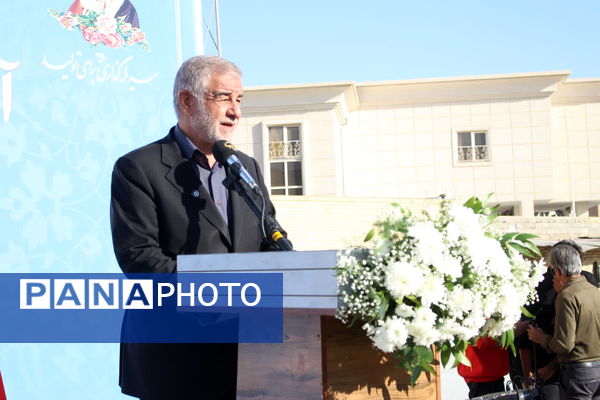 افتتاح دبیرستان راهنمایی مرتاض با حضور وزیر آموزش و پرورش