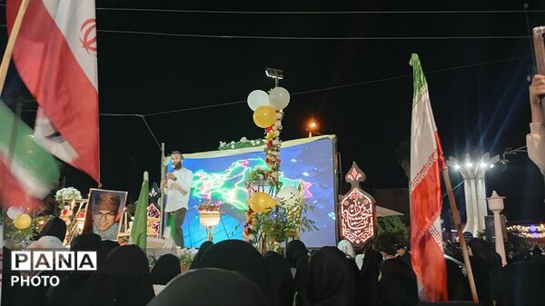 چراغ‌های پلدختر ۹۴ شب است که به عشق رهبری روشن می‌ماند