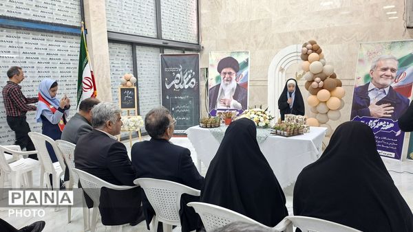 گرامیداشت هفته معلم در اداره آموزش و پرورش ناحیه۶ مشهد