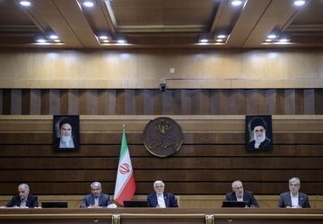 عارف: عملکرد خوب دستگاه‌ها در اجرای سال اول برنامه هفتم باید پیگیری شود