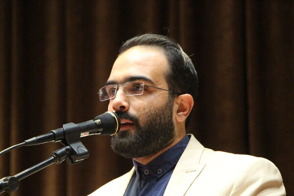رونمایی از مستند علی نفتی دفاع مقدس در یزد