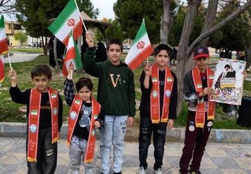 حضور حماسی مردم دهدشت در راهپیمایی ۲۲ بهمن 