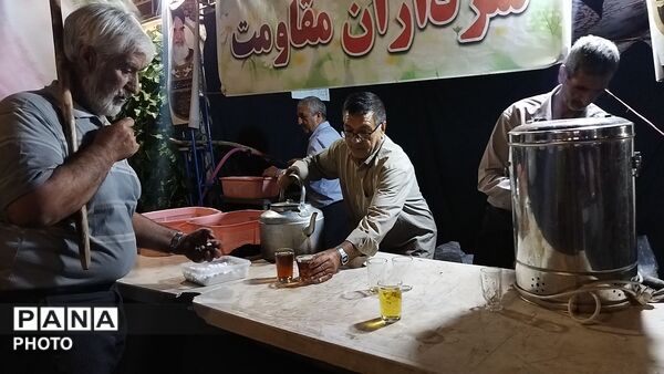  موکب سرداران مقاومت میزبان سنگربان نیشابوری برای هشتادمین شب 