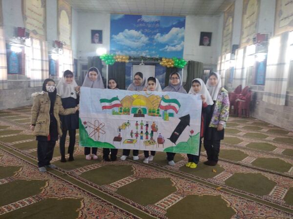 رونمایی از  تابلوی اتحاد دانش‌آموزی در دبستان آزادی