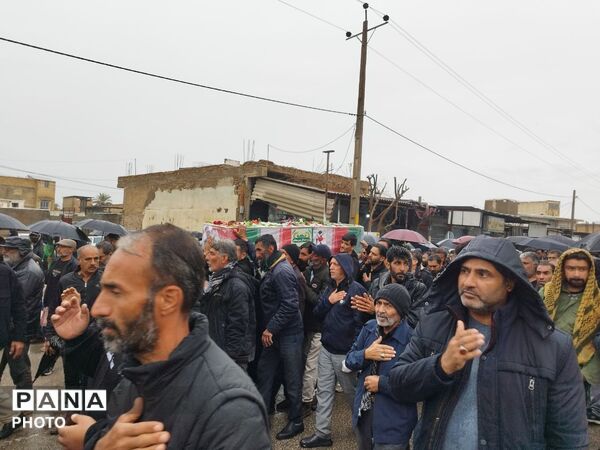 تشییع پیکر مطهر شهید مدافع امنیت در زاهدشهر