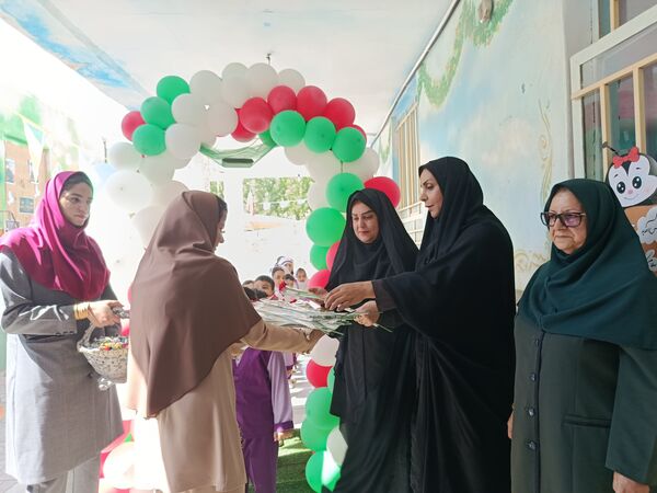 رنگین‌‌کمان شادی و یادگیری در جشن غنچه‌‌ها