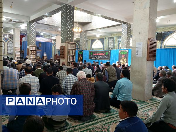 نماز جمعه شهر بن با حضور خانواده بزرگ آموزش و پرورش 