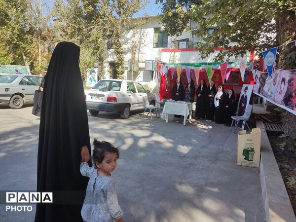 دانش‌آموزان دبستان فاطمه محامی در پویش «حجاب و عفاف» اداره آموزش و پرورش تبادکان درخشیدند