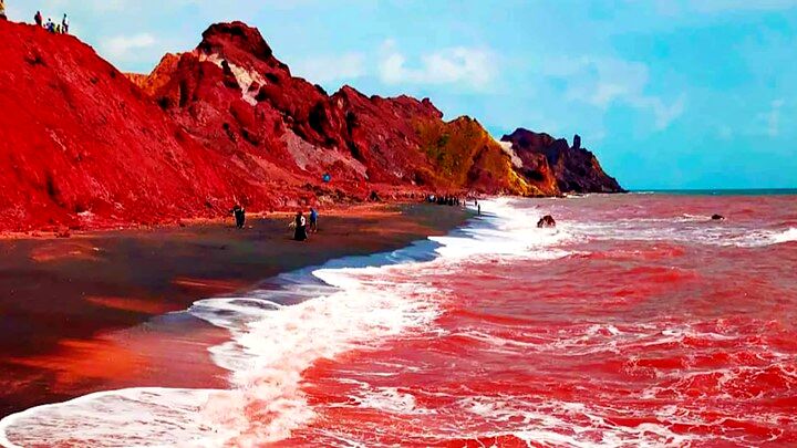 بازگرداندن خاک نقره‌ای ساحل هرمز به بطن اکو سیستم 