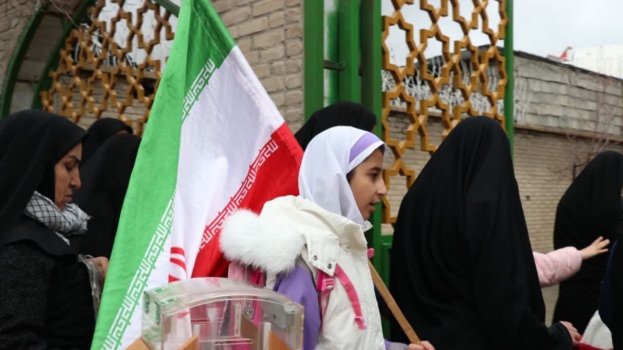 حضور گسترده مردم نورآباد در راهپیمایی روز قدس