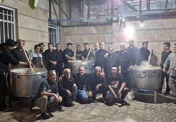 سفره‌ عاشقان حسین (ع) در شهر توره
