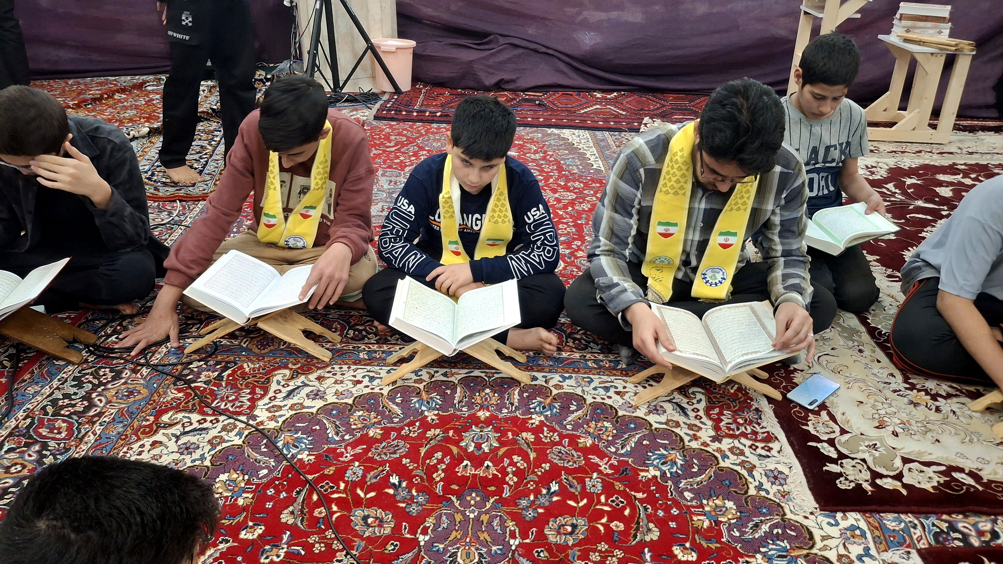 اعتکاف دانش‌‌آموزی شهرستان میناب 