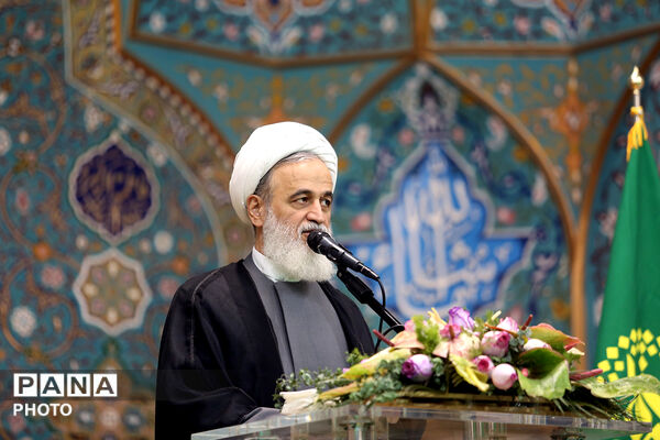 آیین خطبه خوانی خادمان حرم حضرت معصومه(س) در روز دختر