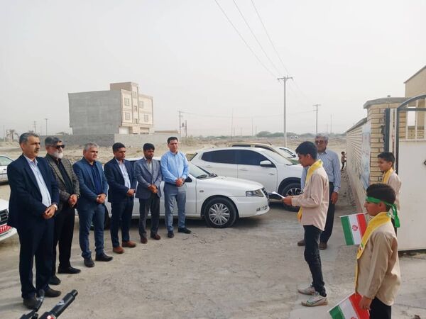 تجدید میثاق دانش‌آموزان سیریکی با آرمان‌های انقلاب در ۱۳ آبان 