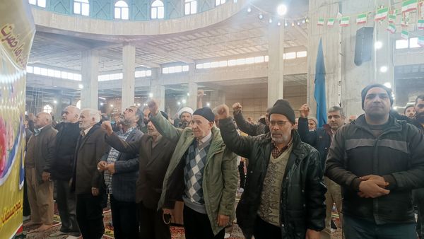 نماز عبادی و سیاسی جمعه در اولین روز از دهه فجر در نیشابور 