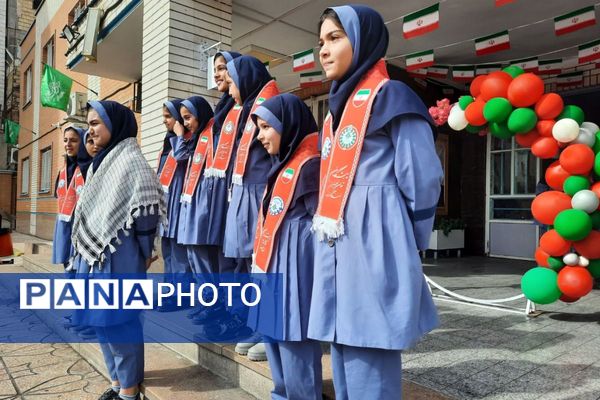 از کلاس درس تا شکوه انقلاب؛ شور دانش آموزی،  شور فجر