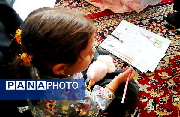 برپایی غرفه کودک در حاشیه نماز جمعه شهرستان کاشمر