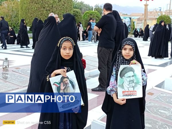 عطر افشانی گلزار شهدا و مراسم یادبود شهدای خدمت