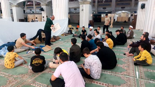 از خلوت اعتکاف تا هویت ایرانی اسلامی در «ایرانمون»