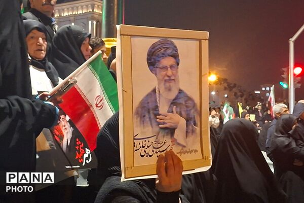 قرچکی‌ها خیابان را رها نمی‌کنند