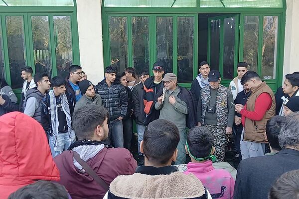 حضور دانش‌آموزان ناحیه دو شهرری در اردوی راهیان نور 