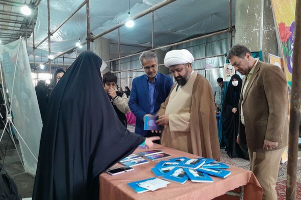 برپایی نمایشگاه دستاورهای دانش‌آموزان منطقه کهریزک 