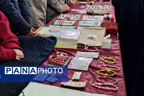 جشنواره ایرانمون در دبیرستان خدیجه کبری (س) پردیس