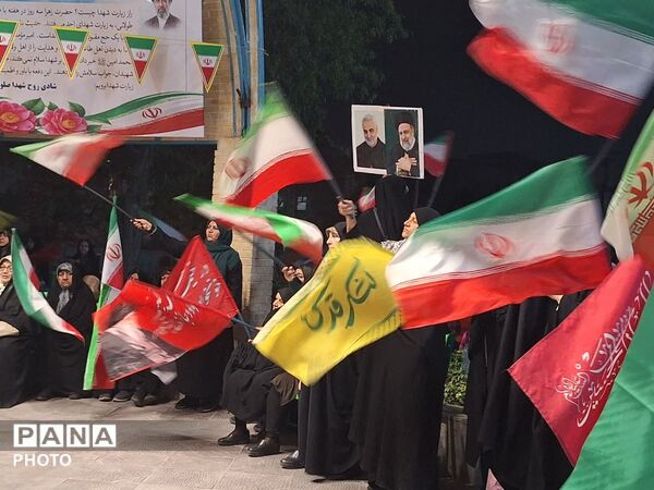 جشن میلاد حضرت زینب (سلام‌الله علیها) در جوار مزار شهید گمنام شهرک آزادی