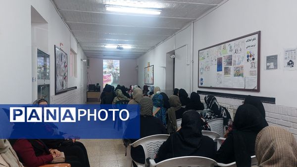 انتخابات انجمن اولیا و مربیان در دبیرستان مستوفی نیشابور 