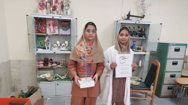 مشارکت فعال دبیرستان نمونه‌‌دولتی آسیه در همایش پژوهش‌‌سرای دانش‌‌آموزی
