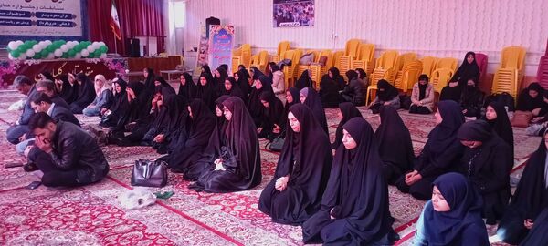 آیین تجلیل از برگزیدگان مسابقات و جشنواره ها در خلیل آباد