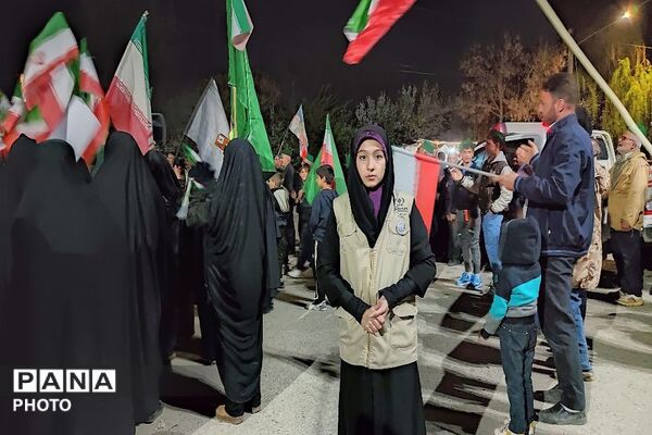 هجدهمین شب از اجتماعات خیابانی در شهر بار نیشابور