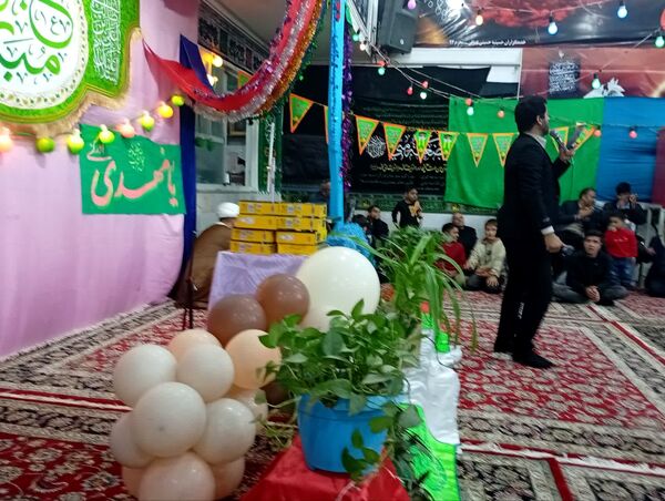 تکیه حسینی غرق در شادی علوی