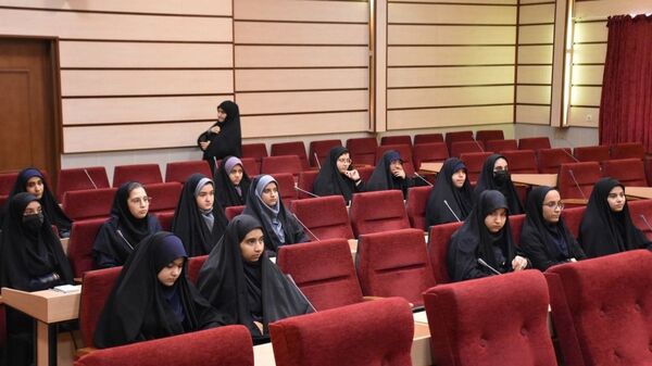 برگزاری جلسه آشنایی با کمیته دانش آموزی پدافند غیرعامل در اداره آموزش و پرورش ناحیه یک مشهد 