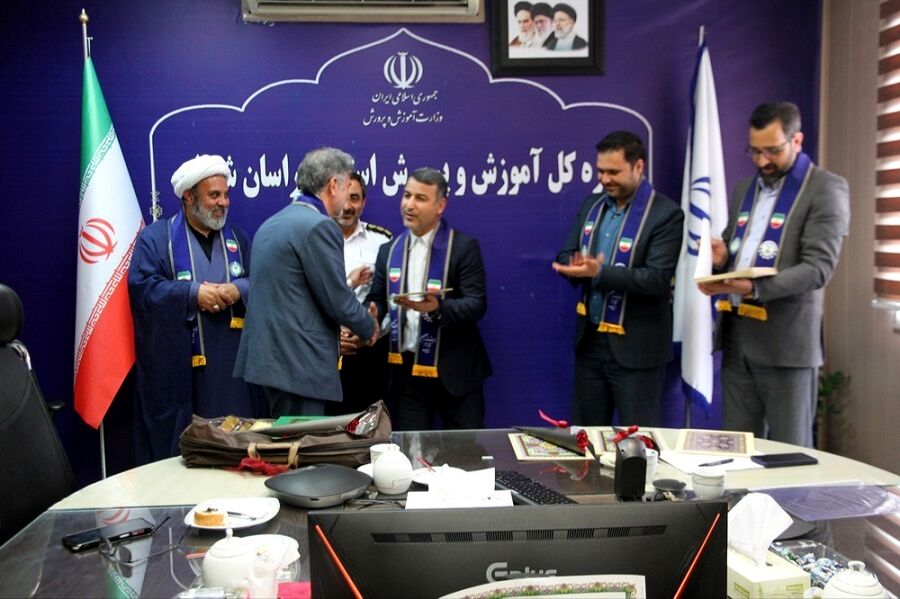 دیدار مدیرکل آموزش و پرورش خراسان شمالی با همکاران سازمان دانش‌آموزی استان و روسای سازمان دانش‌آموزی شهرستان ها