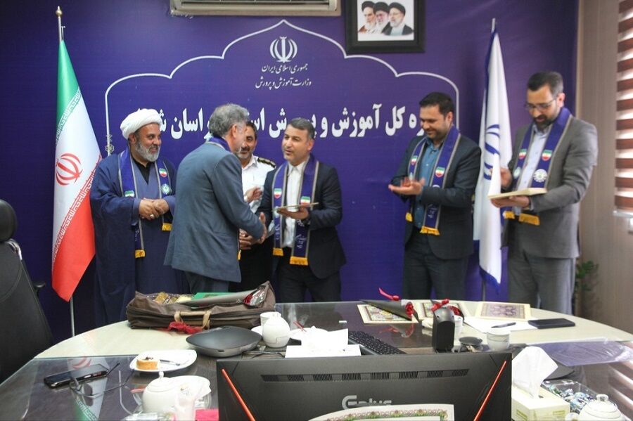 دیدار مدیرکل آموزش و پرورش خراسان شمالی با همکاران سازمان دانش‌آموزی استان و روسای سازمان دانش‌آموزی شهرستان ها