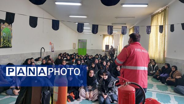 برگزاری اردوی علمی آمادگی دفاعی دبیرستان فاطمه الزهرا آشخانه 