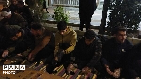موکب فرهنگی و واکس صلواتی روستای باغشن گچ پنجاه شب میزبان وطن دوستان نیشابوری 