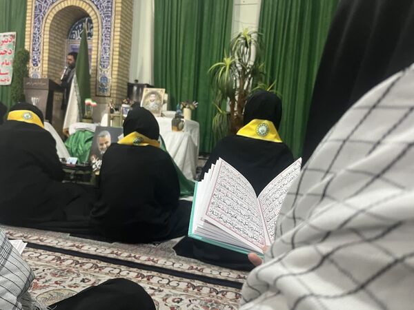 برگزاری مراسم یادواره شهدا در آموزشگاه شاهد 16